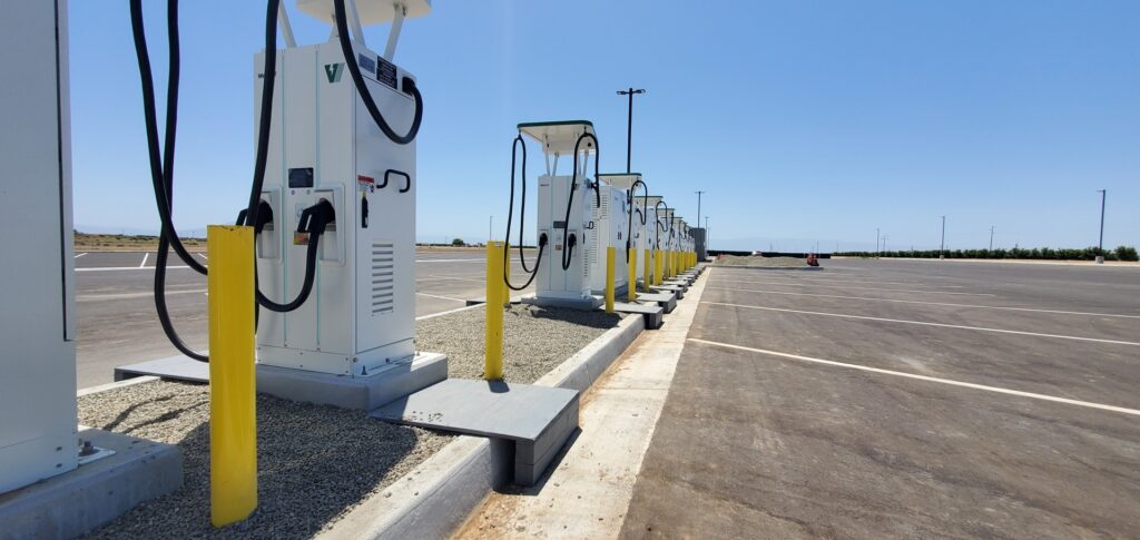 WattEV Bakersfield - Electric Truck Charging Stations